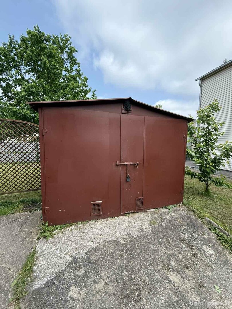Parduodama gyvenamojo namo dalis Panevėžyje, Centre, Algirdo g.
