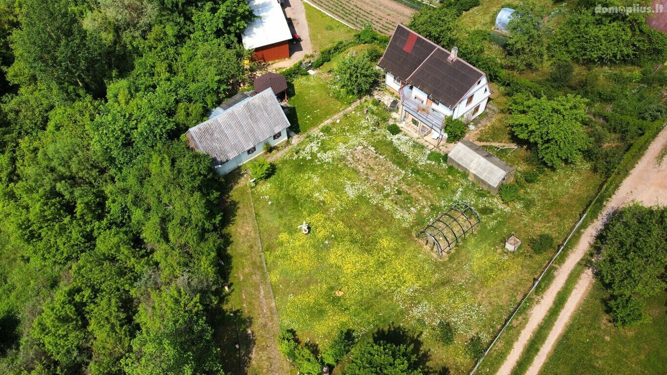 Parduodamas gyvenamasis namas Utenos rajono sav., Karveliškyje