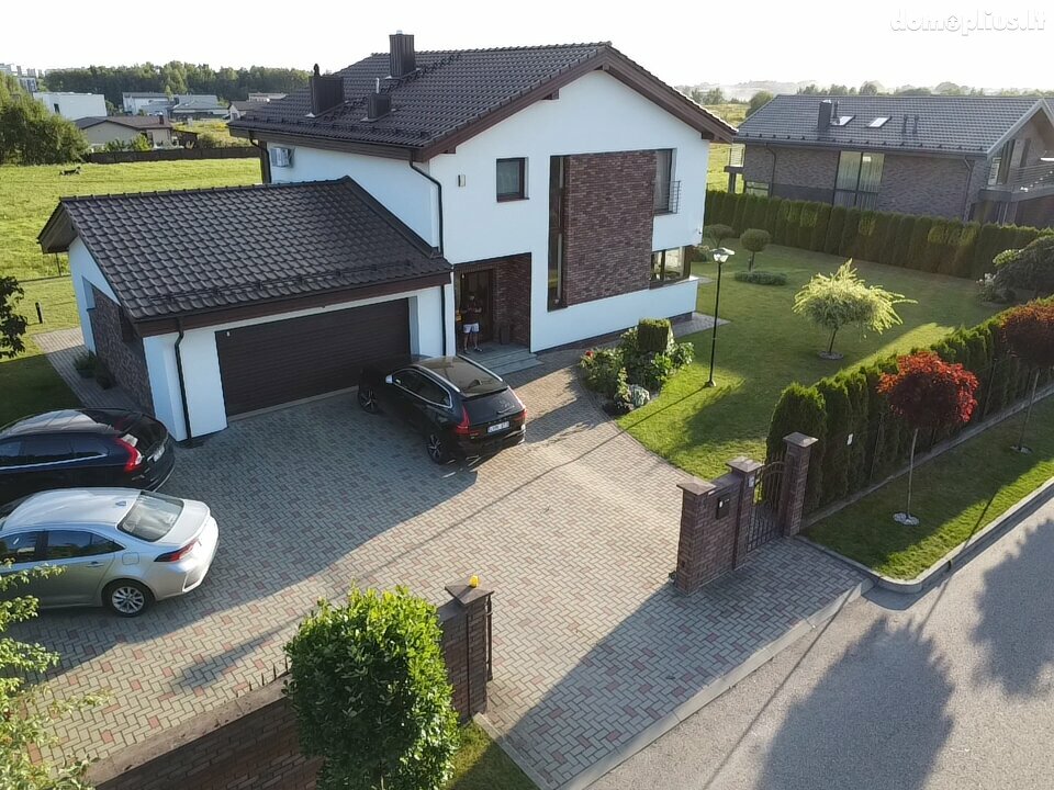 Продаётся дом Vilniuje, Bajoruose, Jono Karolio Chodkevičiaus g.