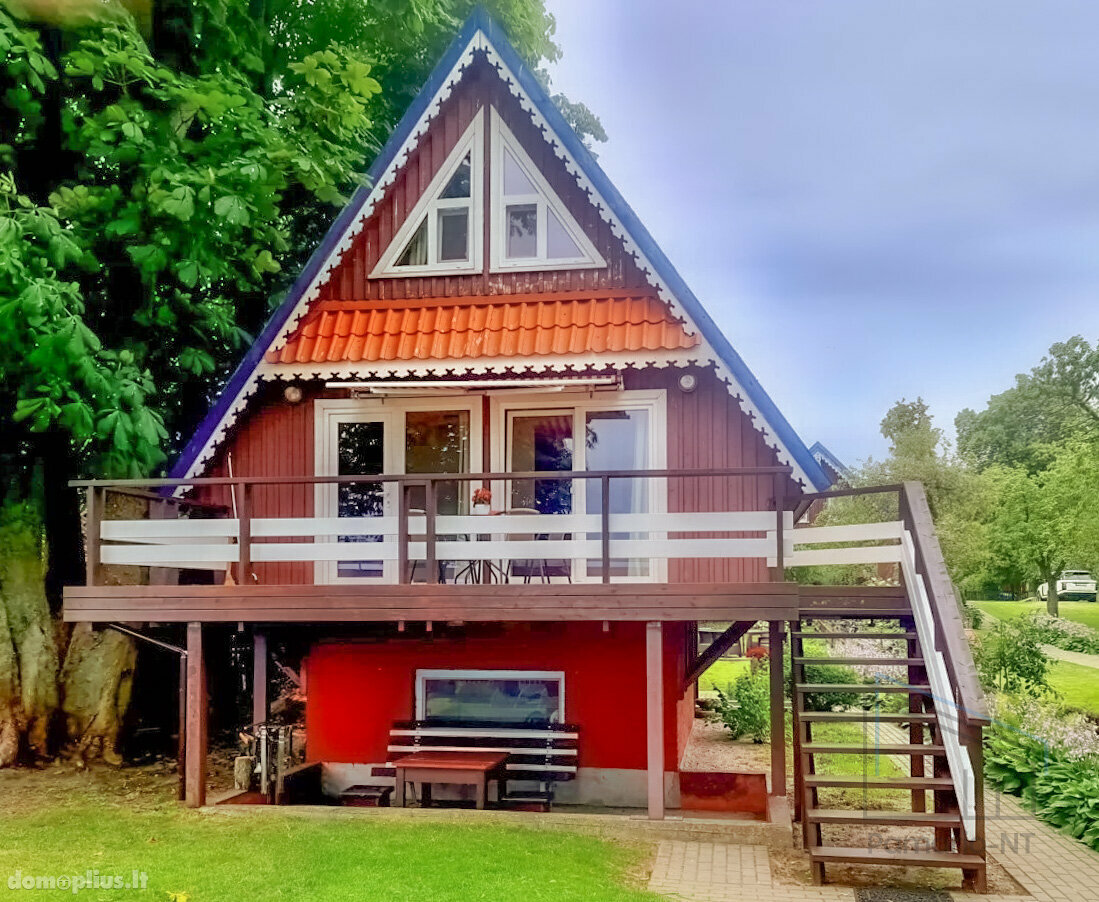 Part of house for sale Neringoje, Juodkrantėje, Pamario g.