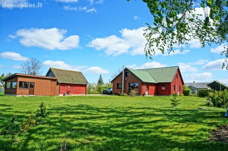 Homestead for sale Švenčionių rajono sav., Lazdiniuose, Ežero g.