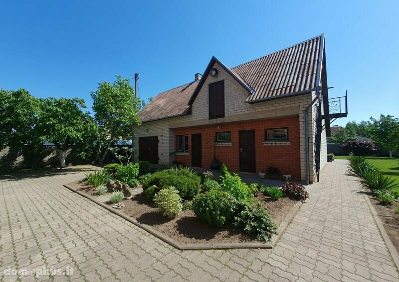 Parduodamas gyvenamasis namas Joniškio rajono sav., Joniškyje, Saulės g.