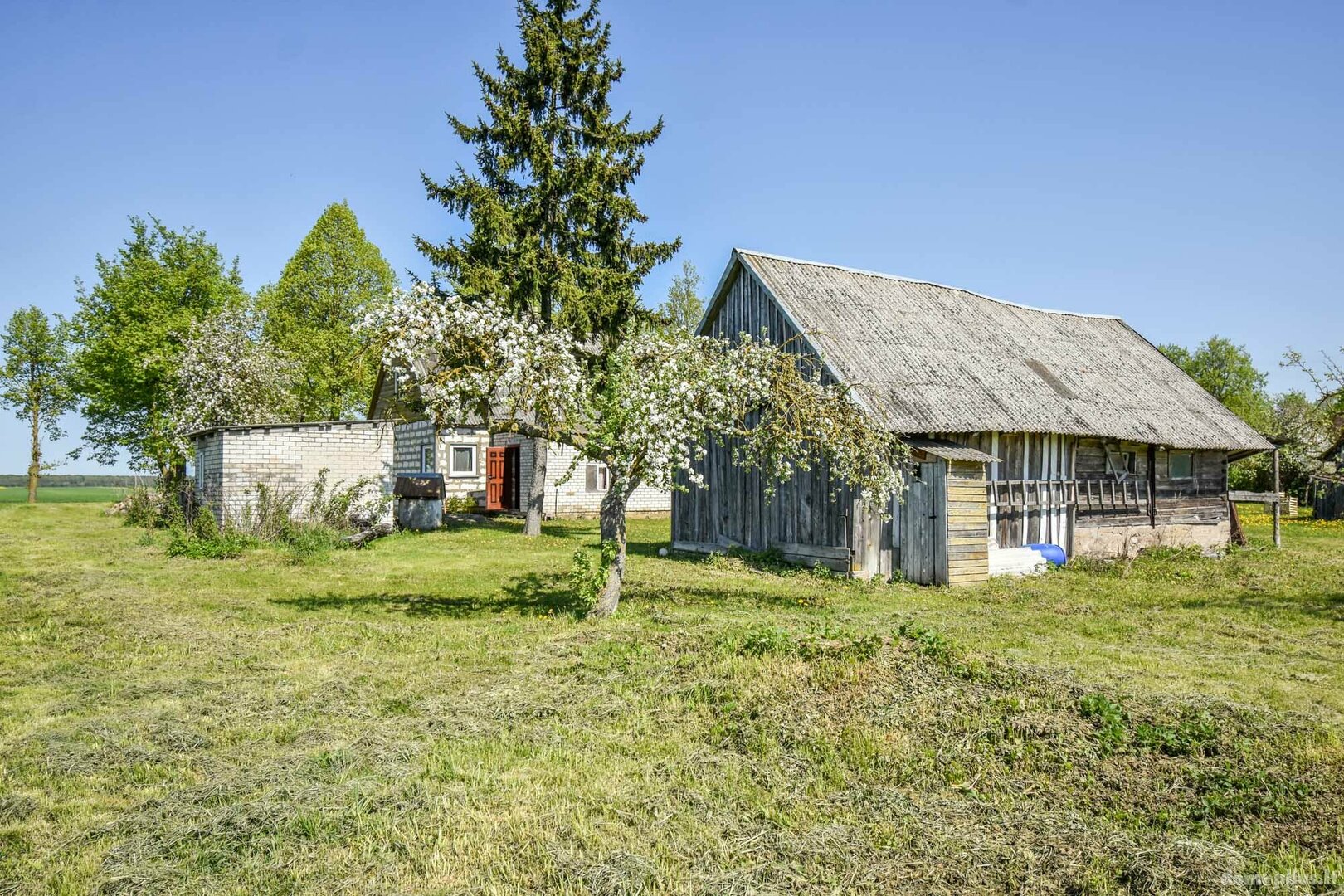 Parduodamas gyvenamasis namas Panevėžio rajono sav., Žibartoniuose, Žibartonių g.