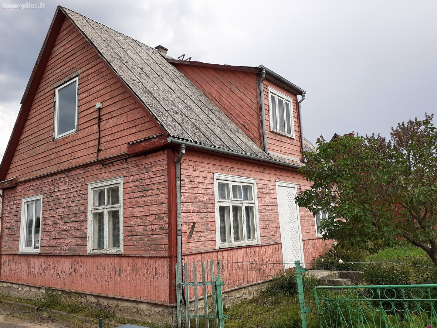 Parduodamas gyvenamasis namas Šiaulių rajono sav., Kuršėnuose, Vaižganto g.