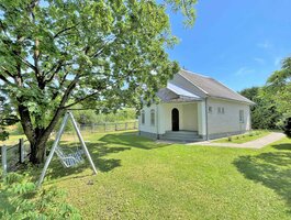 Gyvenamasis namas Trakų rajono sav., Kariotiškėse, Kariotiškių g.