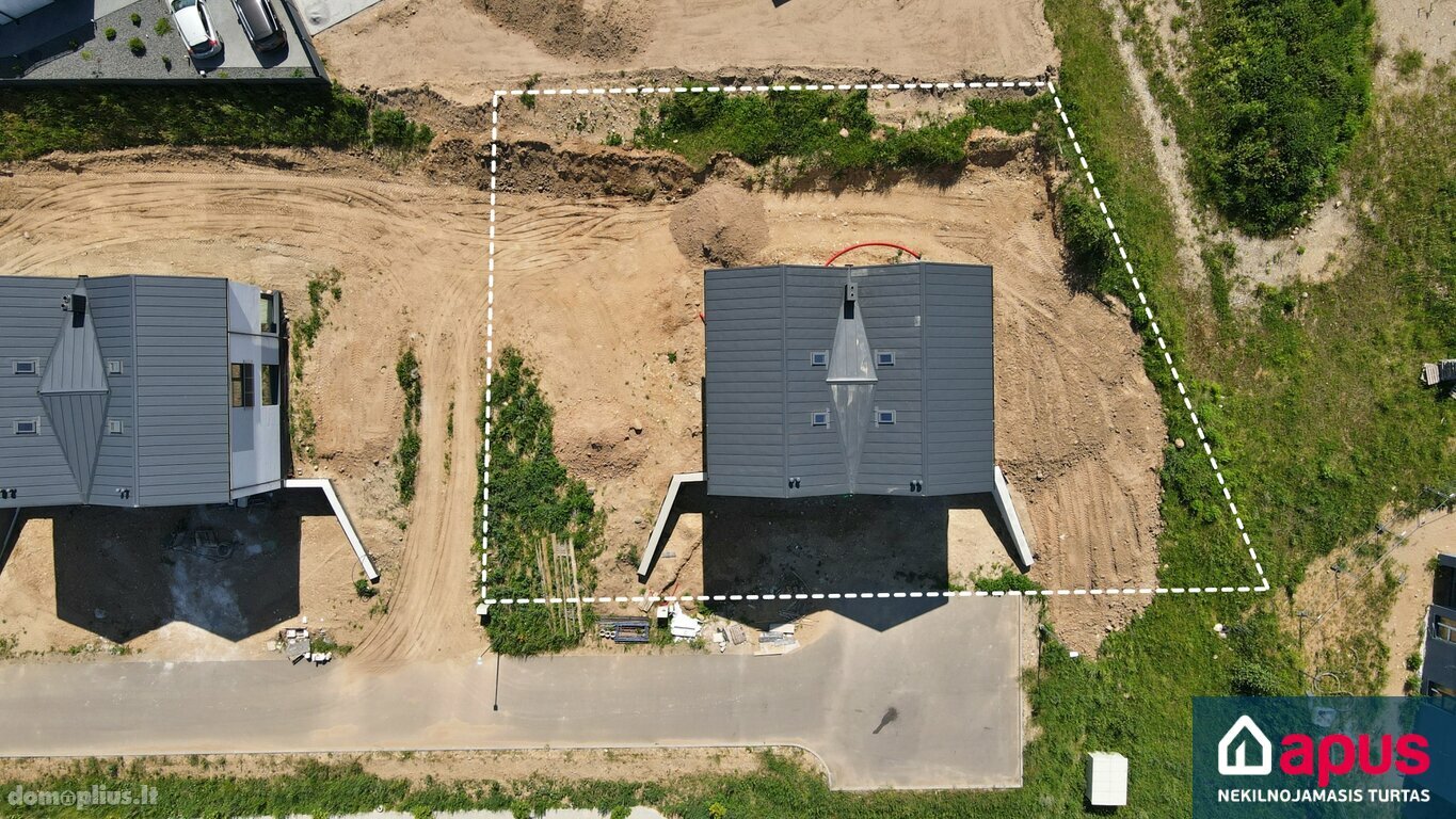 Parduodama gyvenamojo namo dalis Vilniuje, Paneriuose, Kaimynų g.