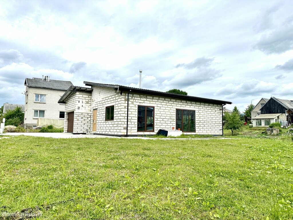 Parduodamas gyvenamasis namas Telšių rajono sav., Telšiuose, Uosių g.