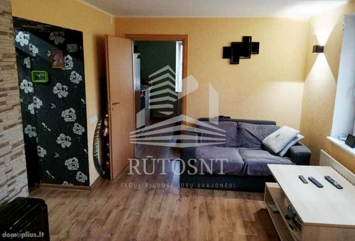 Parduodama gyvenamojo namo dalis Kretingos rajono sav., Kretingoje