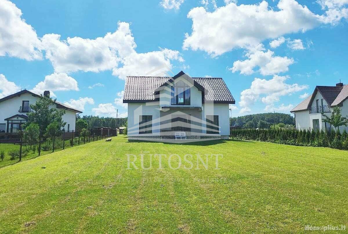 Parduodamas gyvenamasis namas Klaipėdos rajono sav., Birbinčiuose