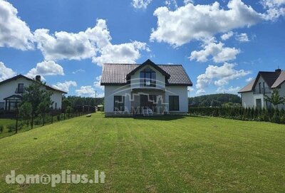 Parduodamas gyvenamasis namas Klaipėdos rajono sav., Birbinčiuose