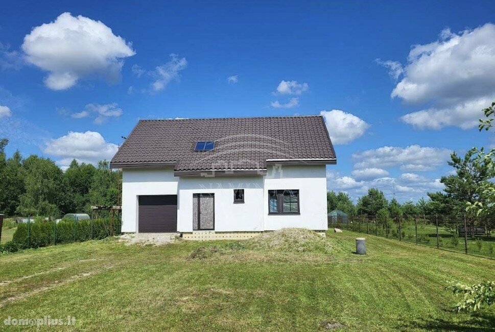 Parduodamas gyvenamasis namas Klaipėdos rajono sav., Birbinčiuose