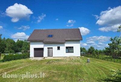 Parduodamas gyvenamasis namas Klaipėdos rajono sav., Birbinčiuose