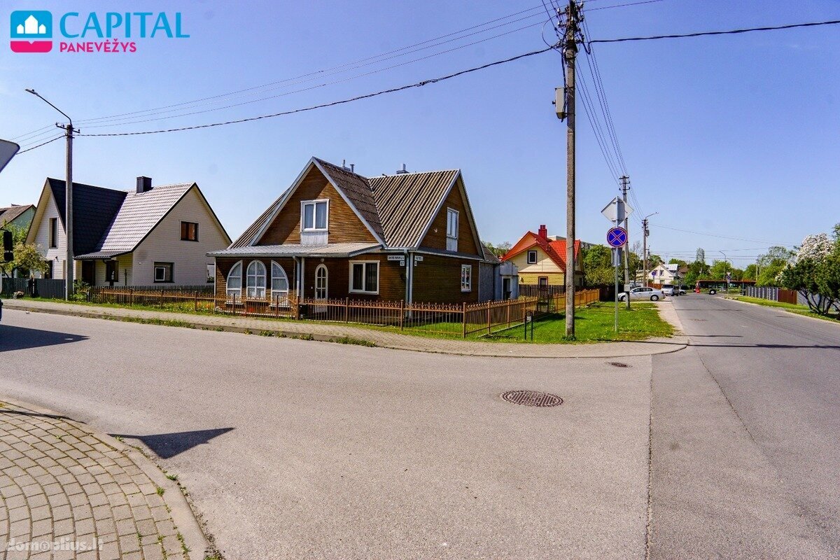 Parduodamas gyvenamasis namas Panevėžyje, Centre, Darbininkų g.
