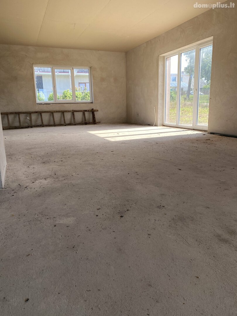Parduodamas gyvenamasis namas Šiaulių rajono sav., Voveriškiuose, Pervažos g.