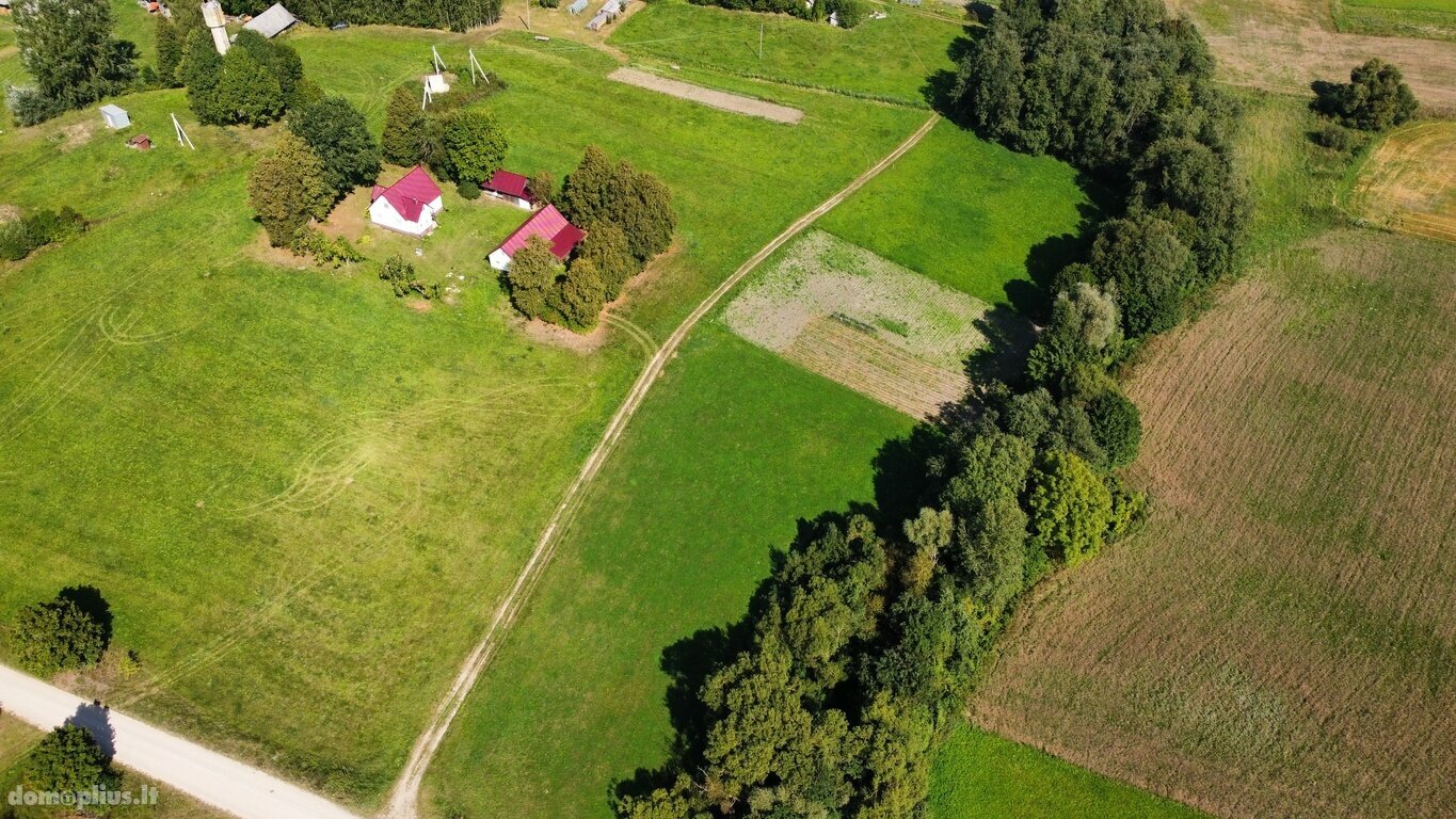 Parduodamas gyvenamasis namas Utenos rajono sav., Vilučiuose
