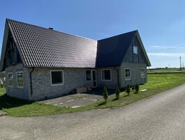Parduodamas gyvenamasis namas Radviliškio rajono sav., Minaičiuose, Nepriklausomybės g.