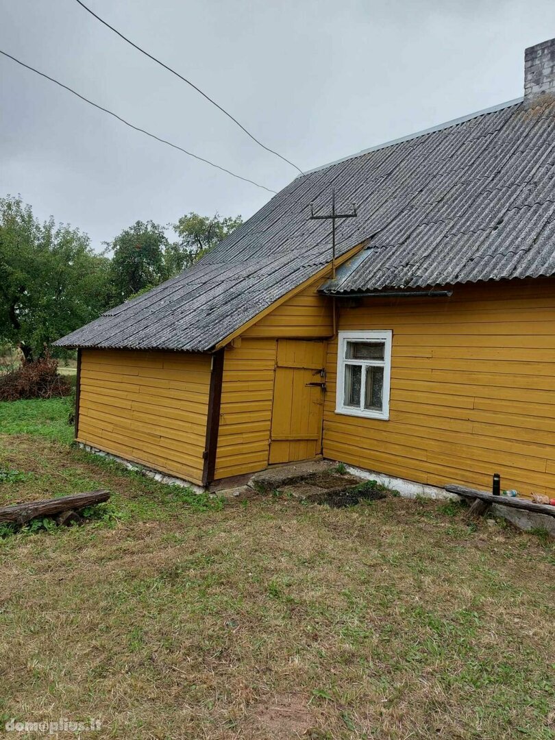 Parduodama sodyba Anykščių rajono sav., Medžiočiuose, Duobos g.