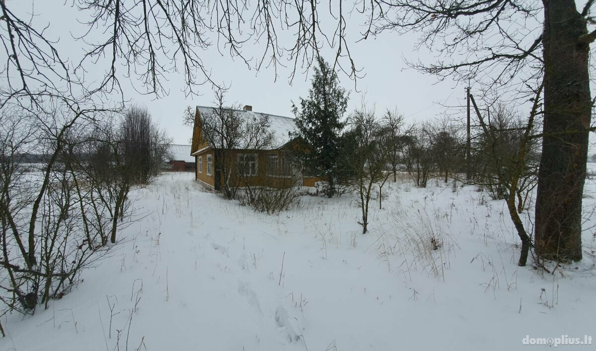 Parduodama sodyba Anykščių rajono sav., Medžiočiuose, Duobos g.