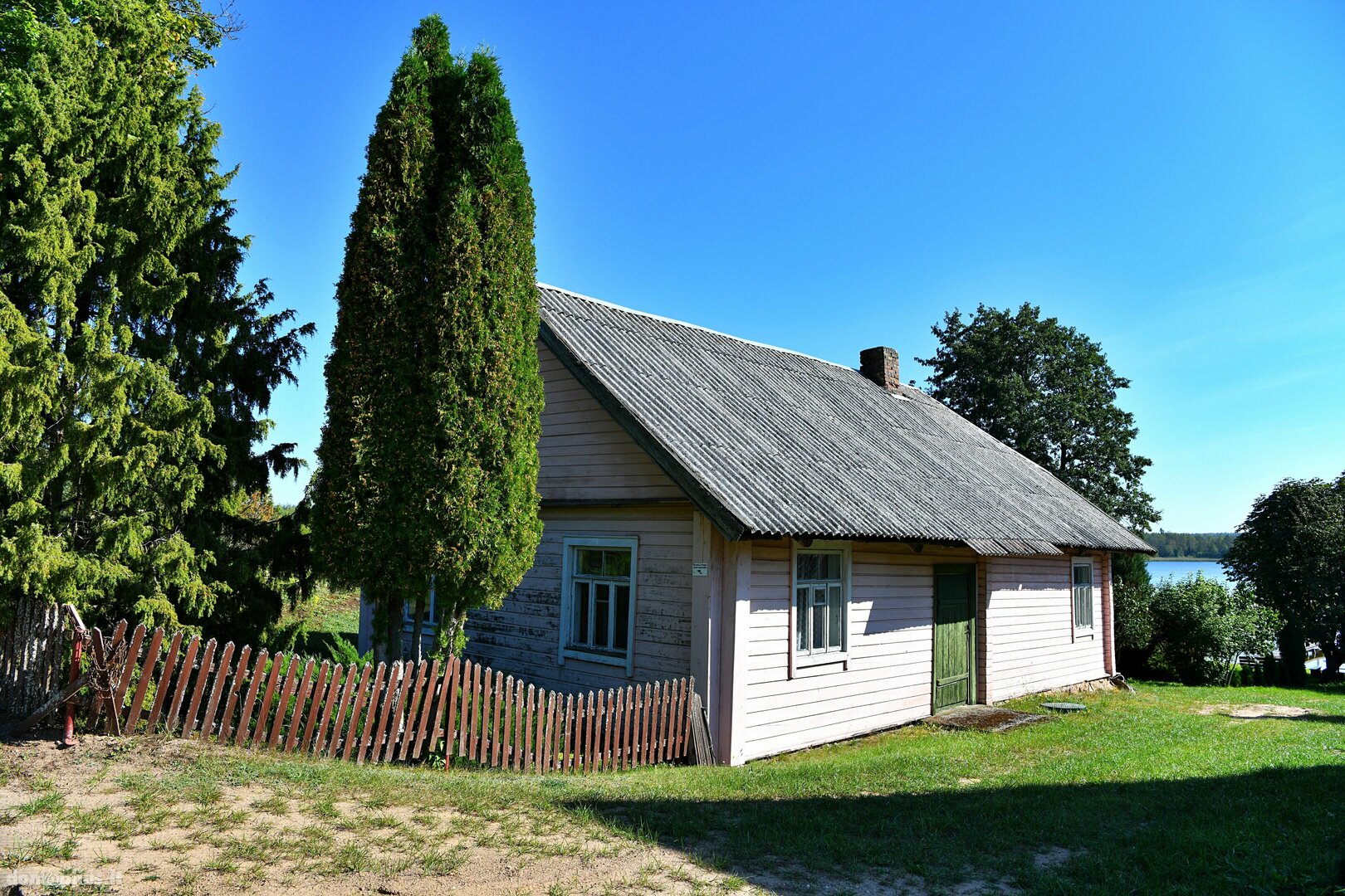 Homestead for sale Utenos rajono sav., Šuminuose