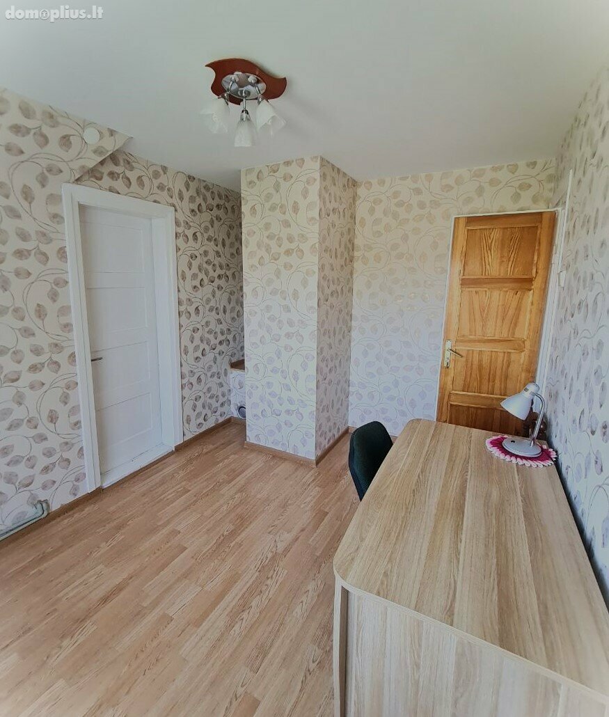 Parduodamas gyvenamasis namas Radviliškio rajono sav., Radviliškyje, Žalioji g.