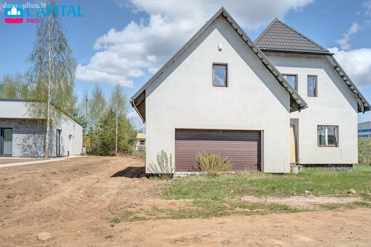 Parduodamas gyvenamasis namas Vilnius, Trakų Vokė