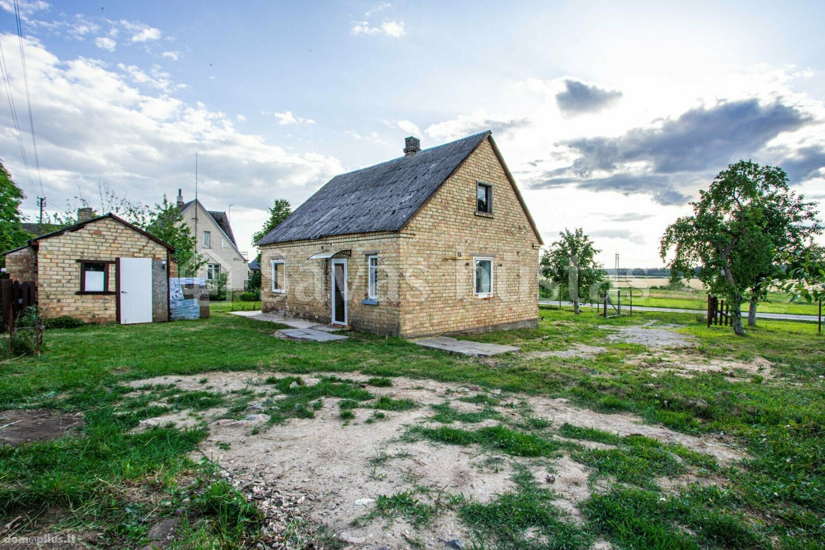 House for sale Kelmės rajono sav., Kiaunoriuose, Draugystės g.