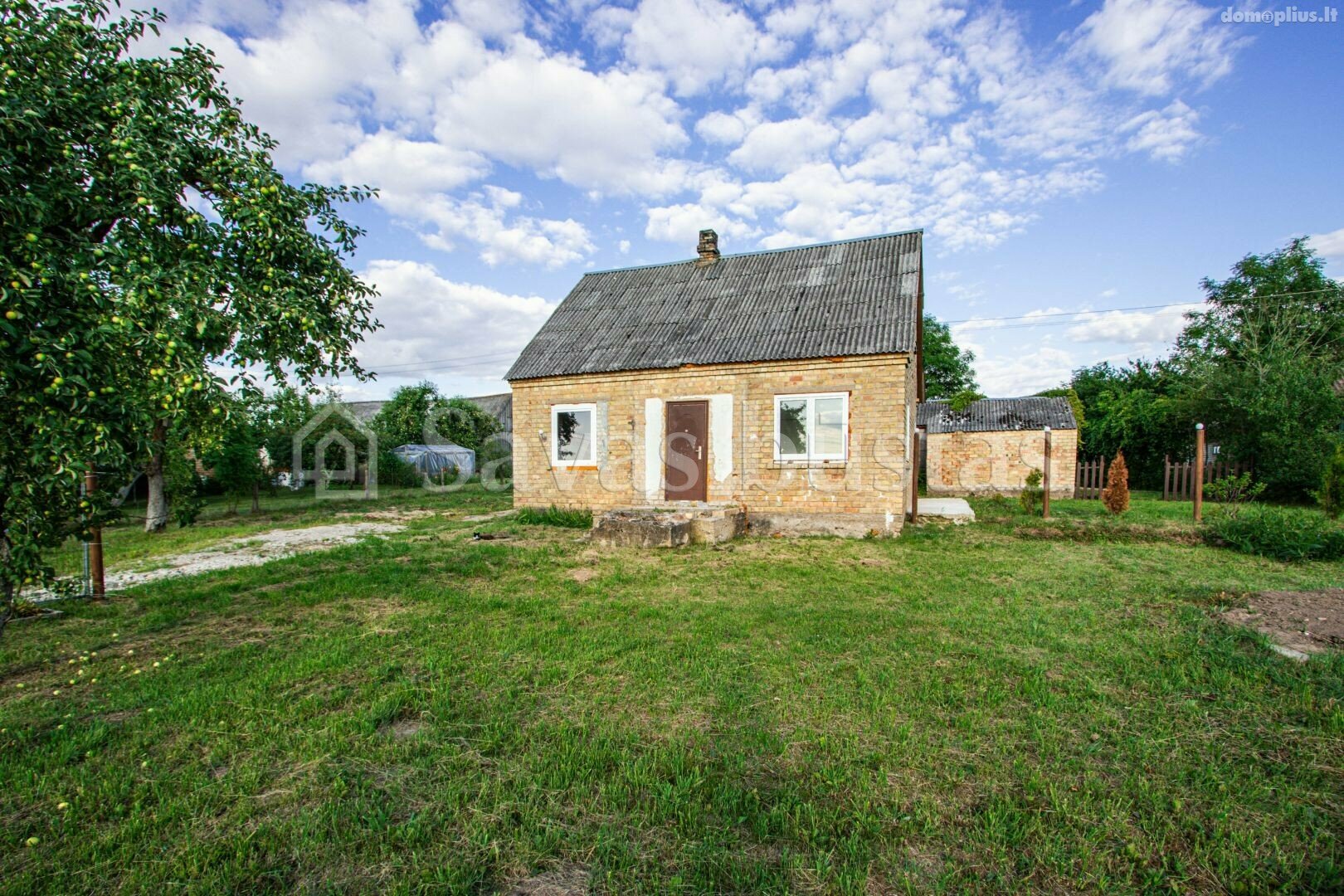 Homestead for sale Kelmės rajono sav., Kiaunoriuose, Draugystės g.