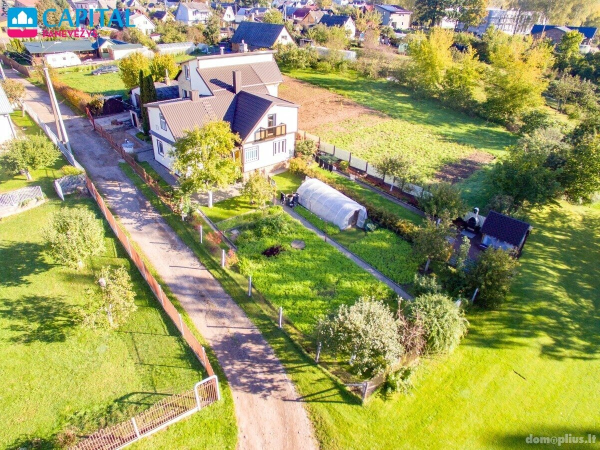 Parduodama gyvenamojo namo dalis Panevėžyje, Centre, Senamiesčio g.