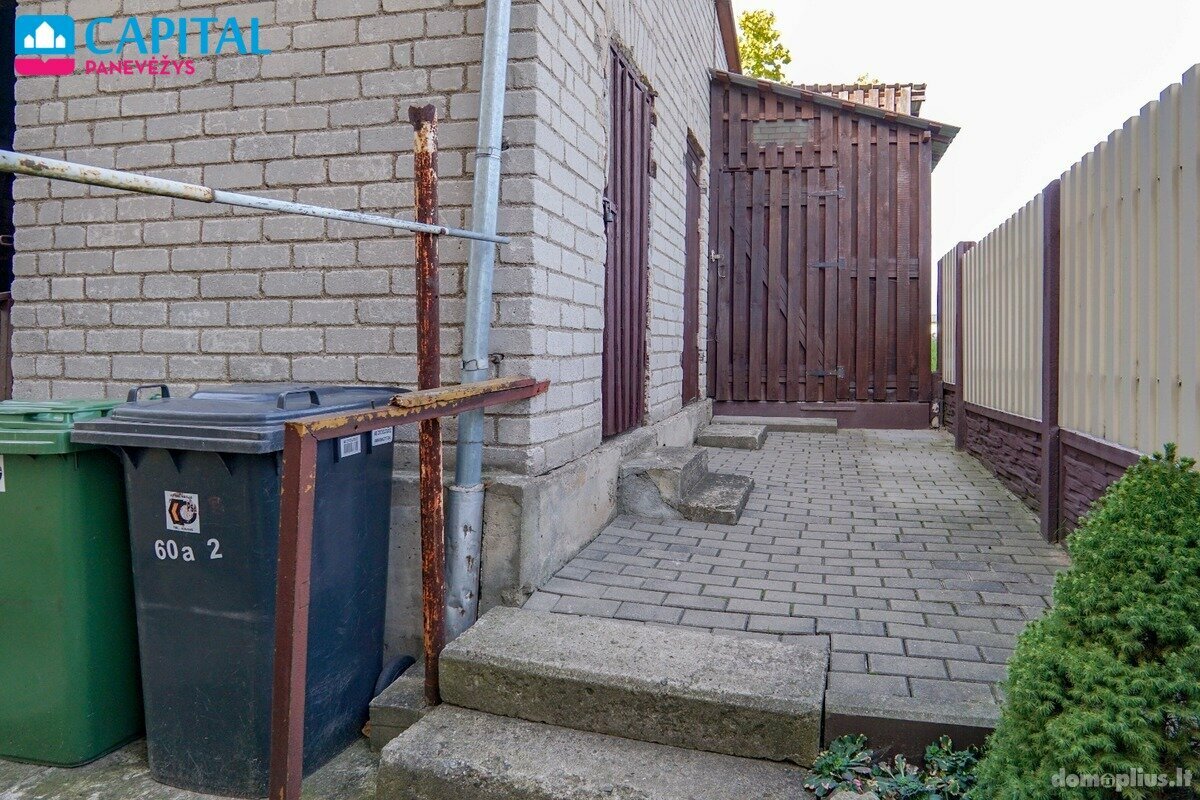 Parduodama gyvenamojo namo dalis Panevėžyje, Centre, Senamiesčio g.