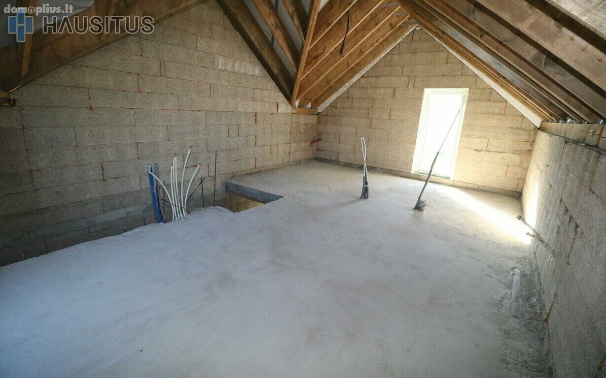 Parduodamas sublokuotas namas Anykščių rajono sav., Anykščiuose, Šlavės g.