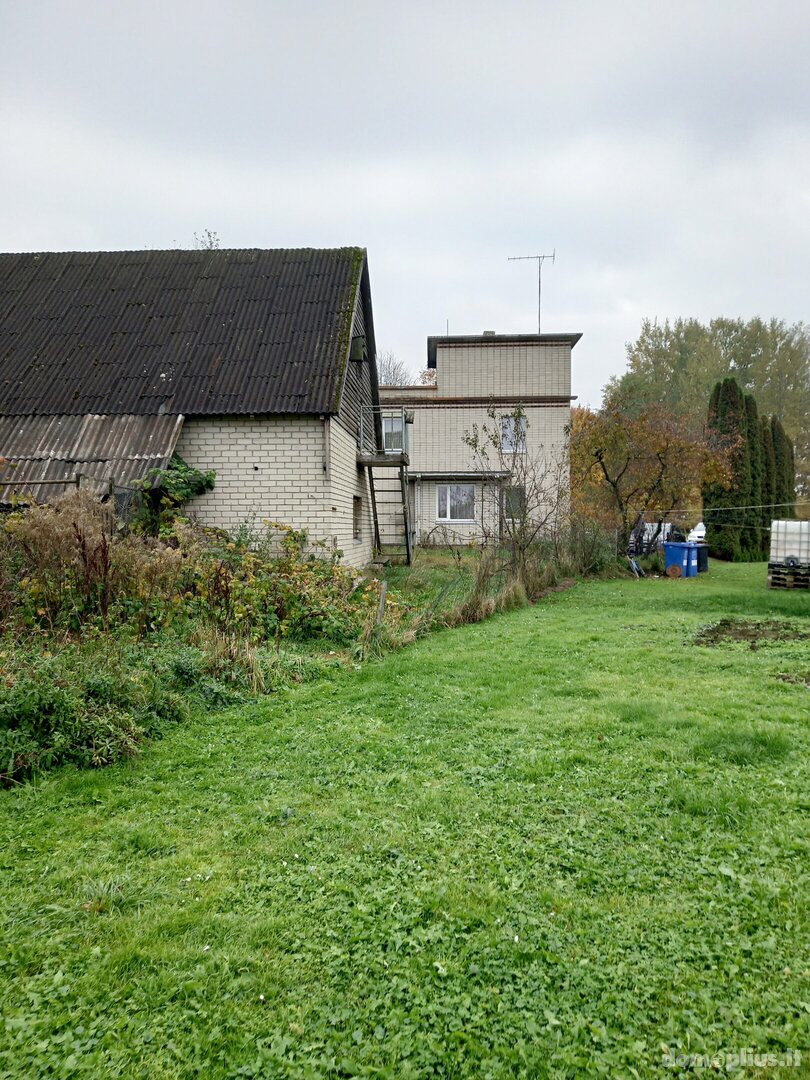 Parduodamas gyvenamasis namas Šakių rajono sav., Griškabūdyje, Antano Skelčio g.