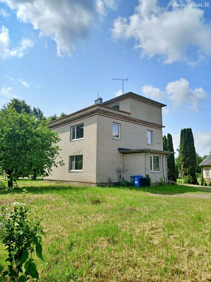 Parduodamas gyvenamasis namas Šakių rajono sav., Griškabūdyje, Antano Skelčio g.