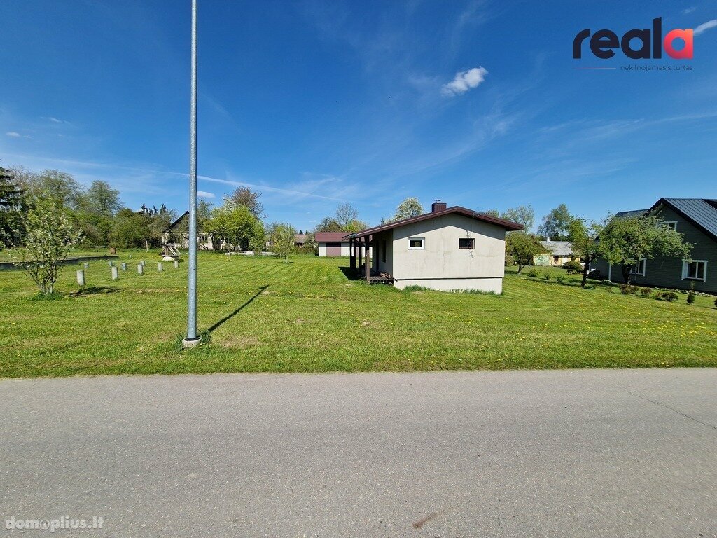 Parduodamas gyvenamasis namas Molėtų rajono sav., Giedraičiuose, Vilniaus g.