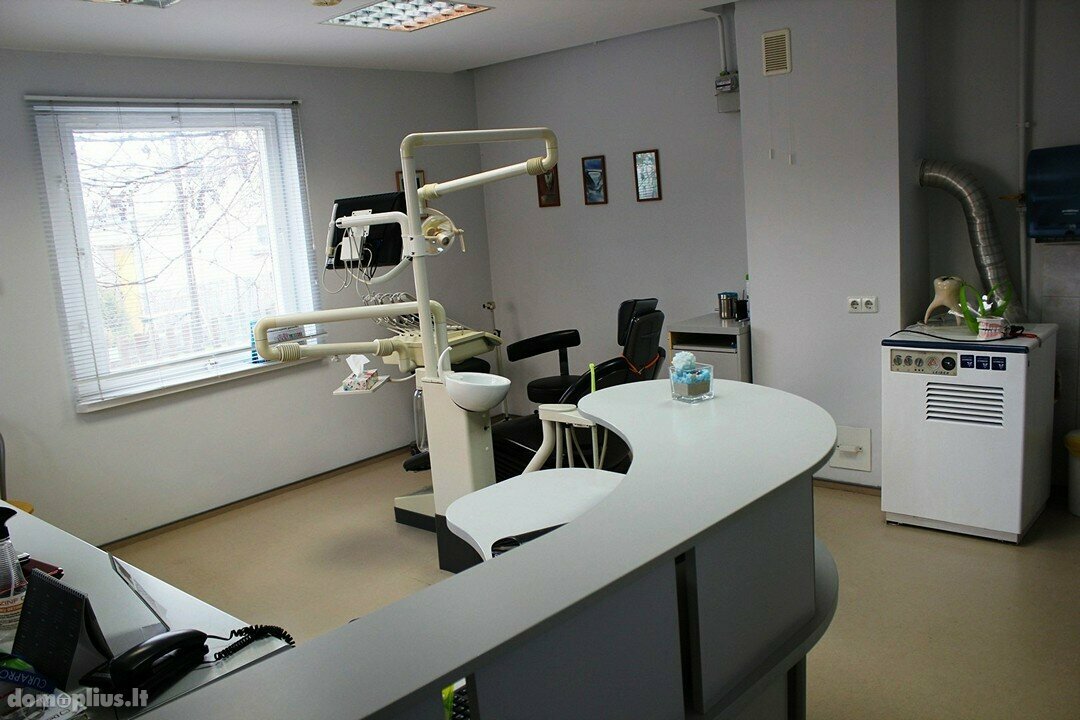 Parduodama gyvenamojo namo dalis Panevėžyje, Centre, Kauno g.