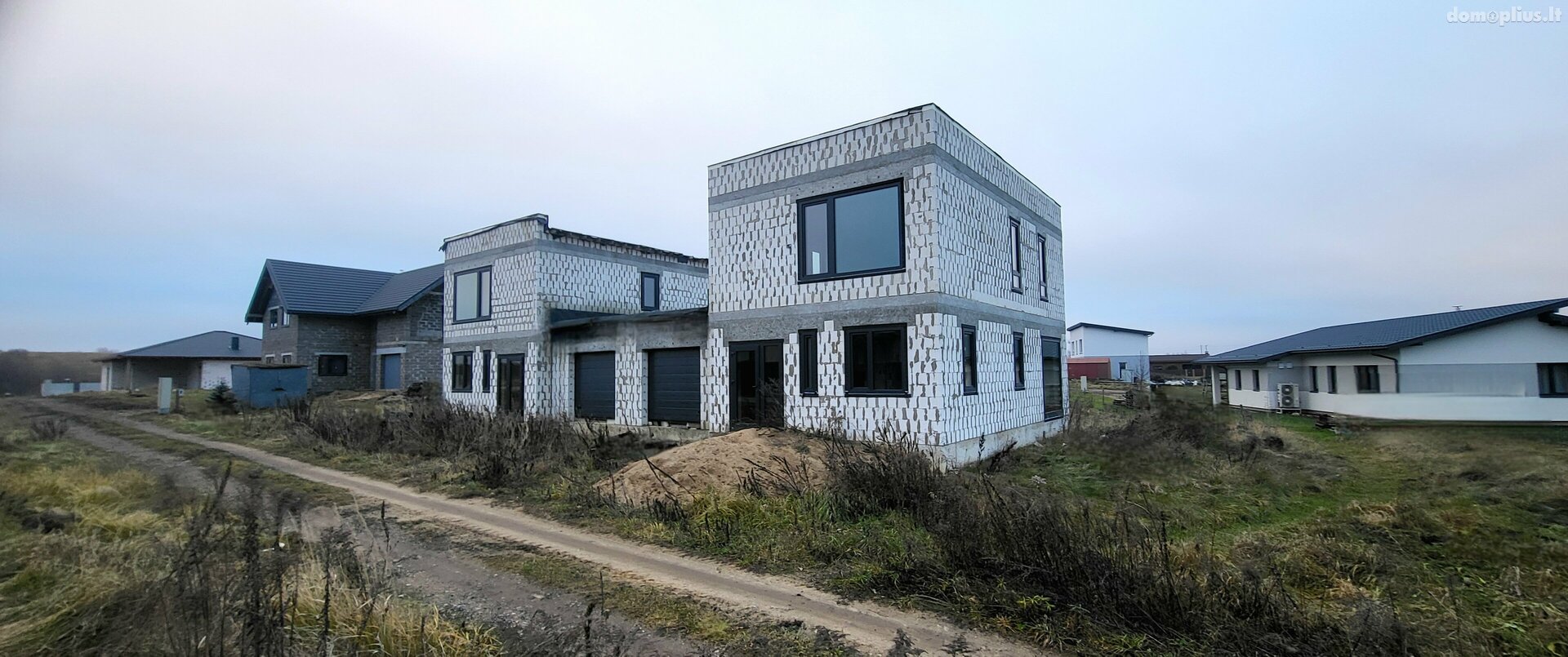 Parduodamas sublokuotas namas Vilnius, Gureliuose