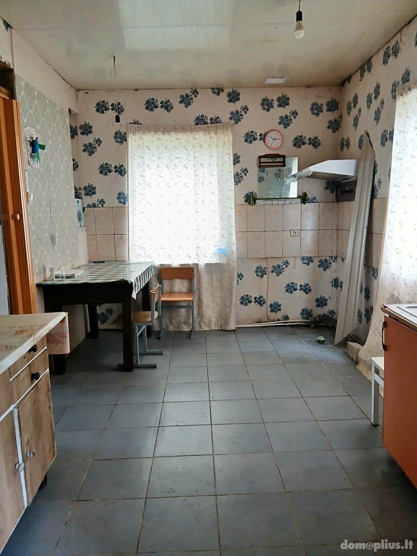 Parduodamas gyvenamasis namas Radviliškio rajono sav., Skomaičiuose, Lankos g.