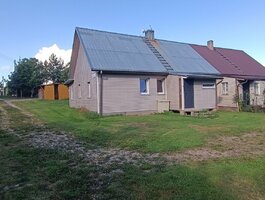 Parduodama gyvenamojo namo dalis Panevėžio rajono sav., Karsakiškyje, Malūno g.