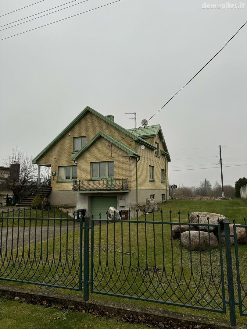 Parduodamas gyvenamasis namas Radviliškio rajono sav., Radviliškyje, Saulėtekio g.