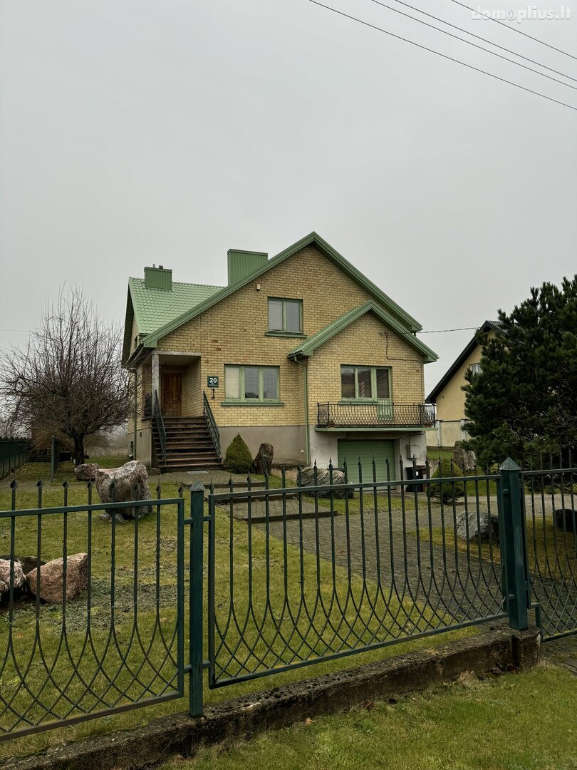 Parduodamas gyvenamasis namas Radviliškio rajono sav., Radviliškyje, Saulėtekio g.