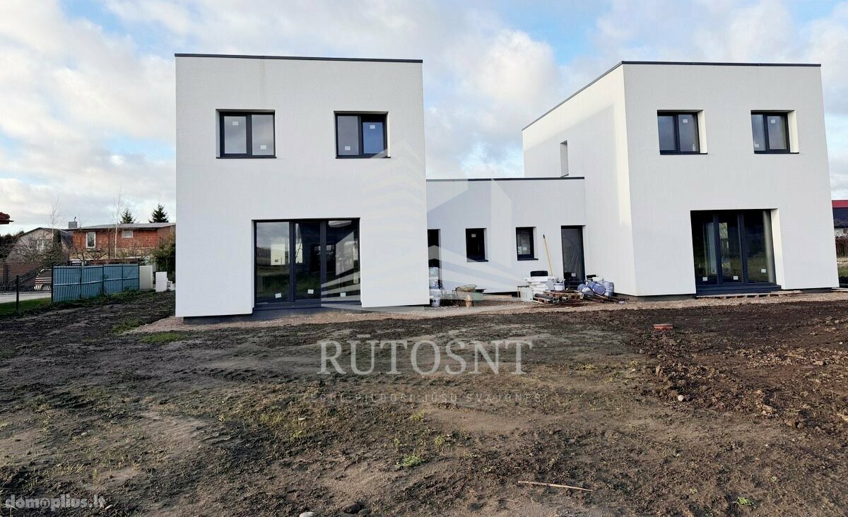 Parduodamas sublokuotas namas Klaipėdos rajono sav., Klausmyliuose