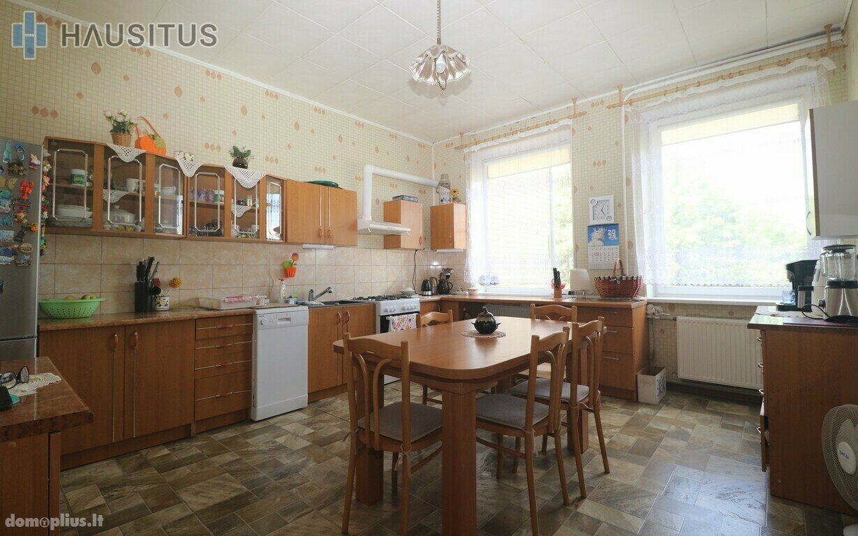 Parduodamas gyvenamasis namas Kupiškio rajono sav., Kupiškyje, Slavinčiškio g.
