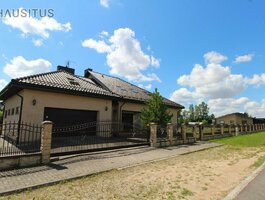 Parduodamas gyvenamasis namas Panevėžio rajono sav., Vyčiuose, Tylos g.