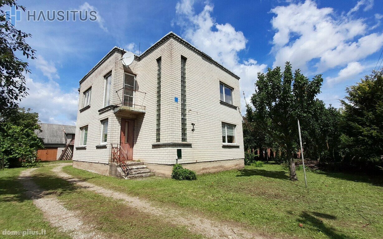 Parduodamas gyvenamasis namas Anykščių rajono sav., Svėdasuose, Žvejų g.