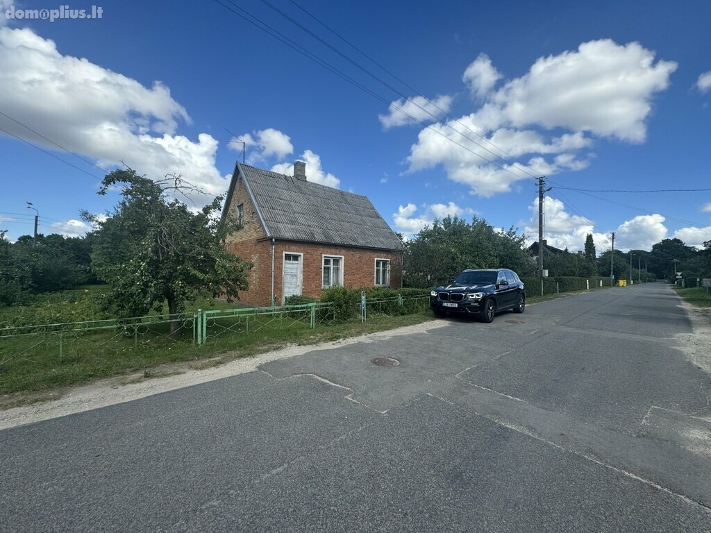 Parduodamas gyvenamasis namas Šiaulių rajono sav., Kuršėnuose, Šiltnamio g.