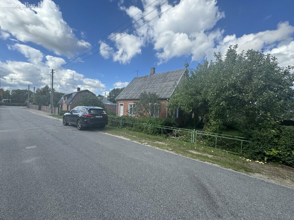 Parduodamas gyvenamasis namas Šiaulių rajono sav., Kuršėnuose, Šiltnamio g.