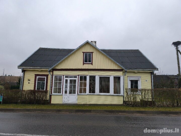Parduodama gyvenamojo namo dalis Molėtų rajono sav., Giedraičiuose, Vilniaus g.