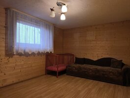 Parduodama gyvenamojo namo dalis Molėtų rajono sav., Giedraičiuose, Vilniaus g.