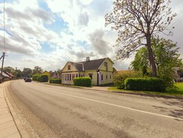 Gyvenamojo namo dalis Molėtų rajono sav., Giedraičiuose, Vilniaus g.