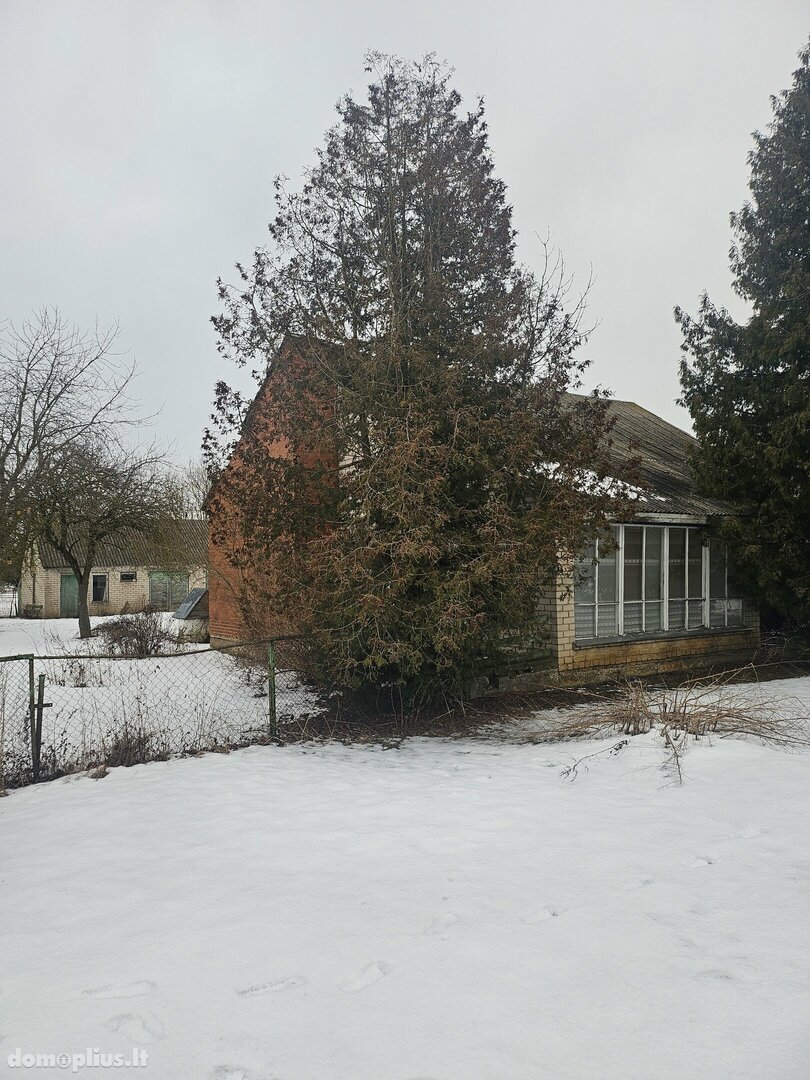 Parduodamas gyvenamasis namas Joniškio rajono sav., Jauniūnuose, Kaštonų g.