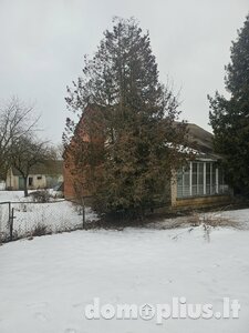 Parduodamas gyvenamasis namas Joniškio rajono sav., Jauniūnuose, Kaštonų g.